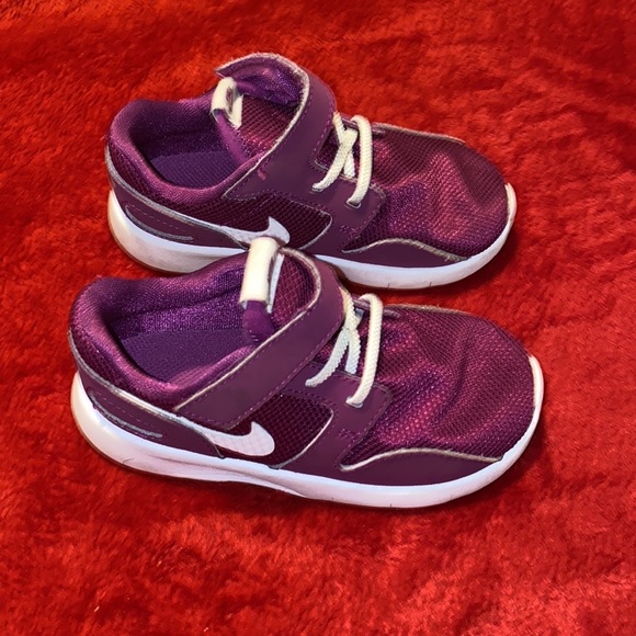 Nike toddler girls 8m - Picture 4 of 5